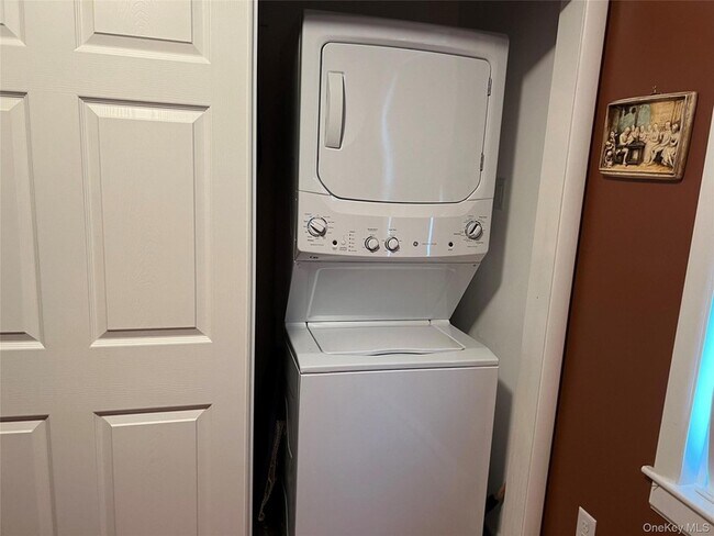 Foto del edificio - 7 W Bank St