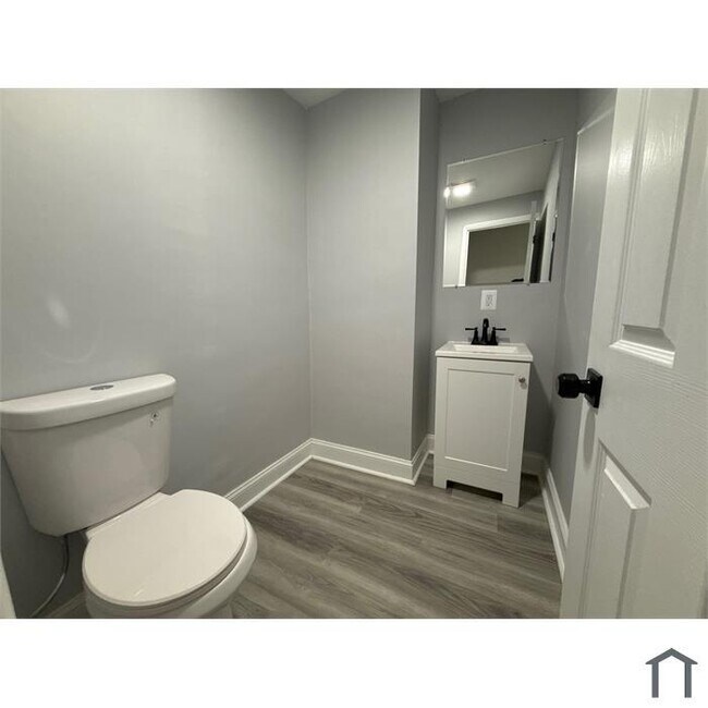 Building Photo - 3 Bedroom in 21218