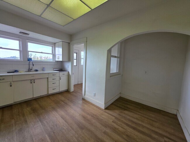 Foto del edificio - *** MOVE IN SPECIAL - $500.00 OFF FIRST MONTHS RENT***