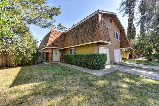 Foto del edificio - 1122 J St