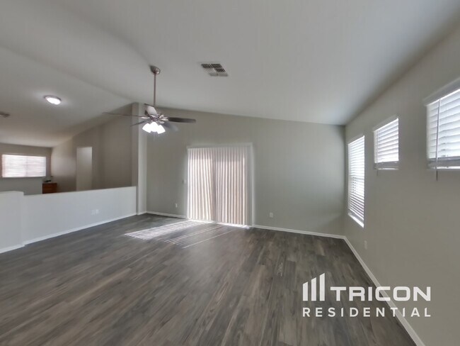 Foto del edificio - 8053 N 109th Ln