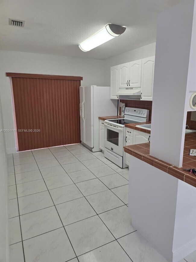 Foto del edificio - 9069 NW 121st Terrace