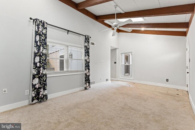 Building Photo - 9022 Andromeda Dr