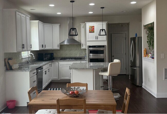 Foto del edificio - 10054 Viburnum Dr