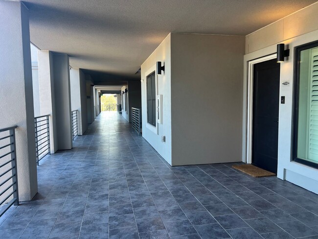 Foto del edificio - Luxury Coastal Living - The Charles - Deep Water Views