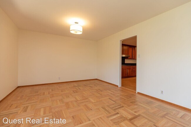 Building Photo - 3 br, 2 bath House - 3944 Kingridge Drive