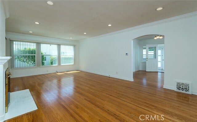 Building Photo - 1648 W Kenneth Rd