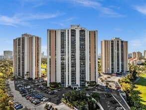 Building Photo - 20301 W Country Club Dr