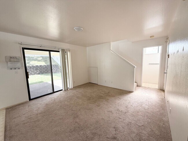 Foto del edificio - Mililani Mauka - Island Bungalows 3 bedroom 2.5 bath w/enclosed garage single family house