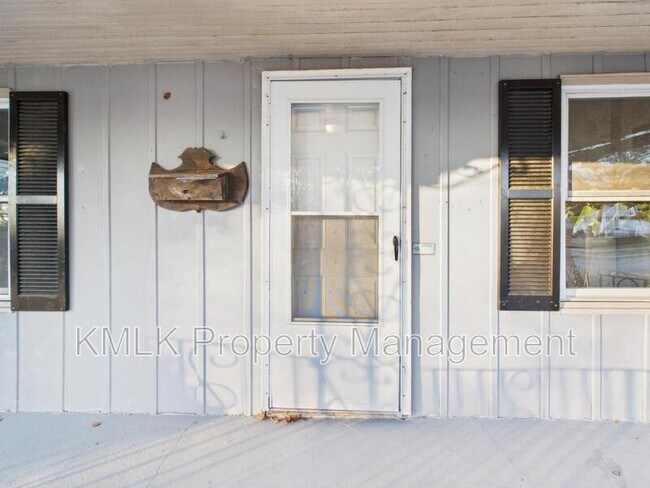 Foto del edificio - 973 Harrison Ave