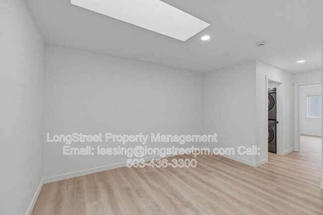 Building Photo - 824 S 19th St