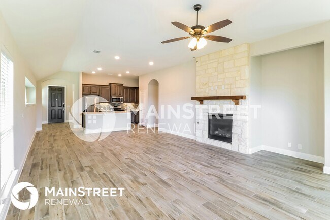Foto del edificio - 9013 Conroe Dr