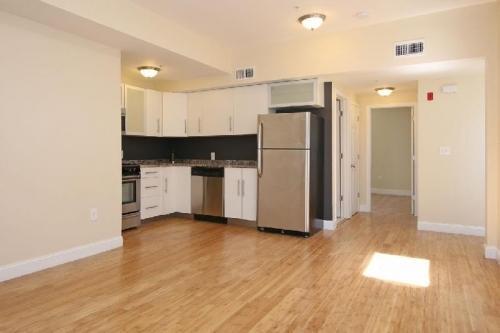 Building Photo - 5 bedroom in East Boston MA
