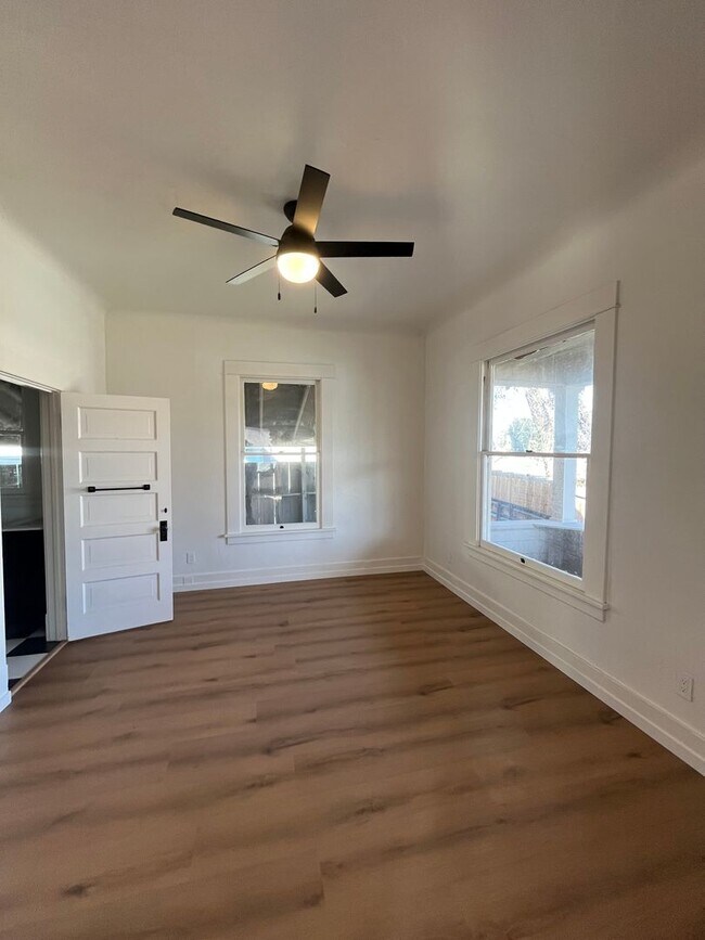 Foto del edificio - 4 Bedroom Home Move in Ready!!!