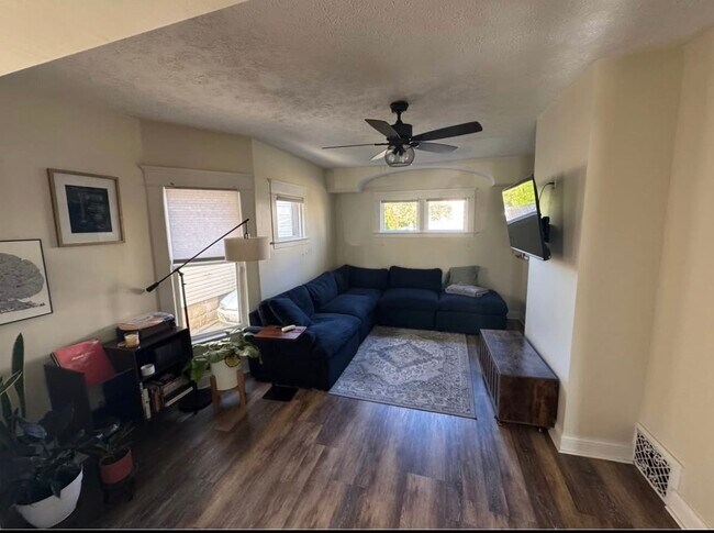 Foto del edificio - 1566 Newman Ave