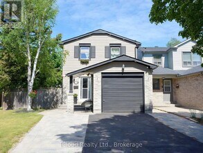 Building Photo - 2725 Romark Mews