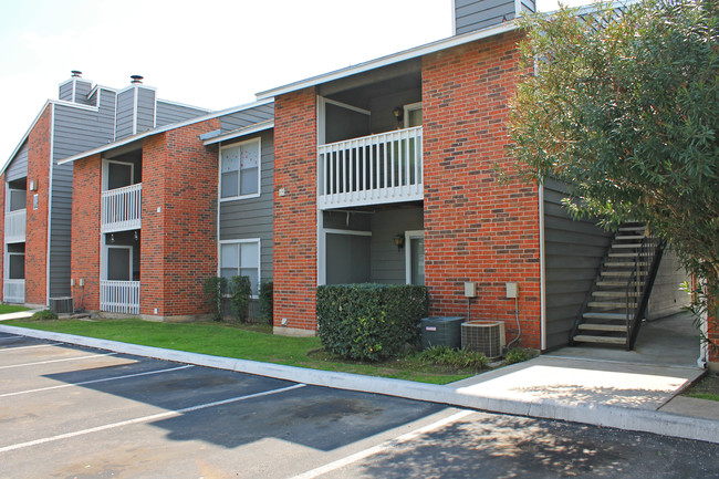 Building Photo - Salem Creek Apartment Homes