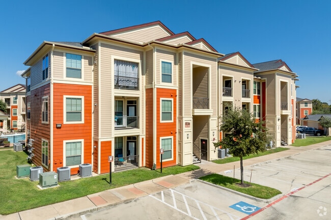 Building Photo - Smart Living at Telephone