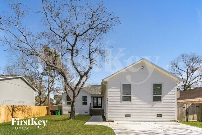 Building Photo - 8618 Valley Song Dr