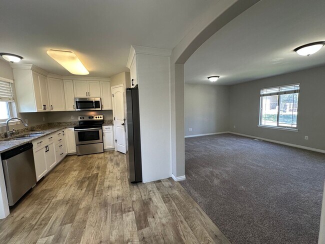 Foto del edificio - BEAUTIFUL 4 BED 2.5 BATH HOME FOR RENT IN LEHI!!!