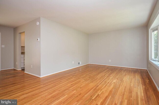 Foto del edificio - 4805 Willet Dr