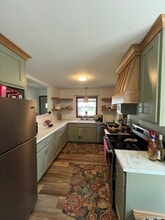 Building Photo - 501 Suszycki Dr