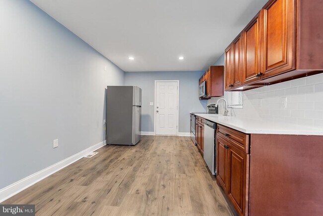 Building Photo - 4118 Audrey Ave
