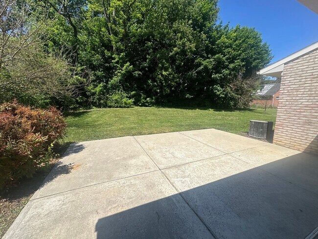 Foto del edificio - 10924 Gaywood Dr