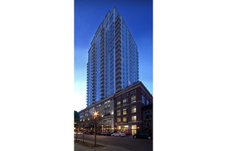 Building Photo - Flair Tower