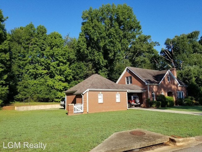 Building Photo - 3 br, 2.5 bath House - 250 Timber Creek