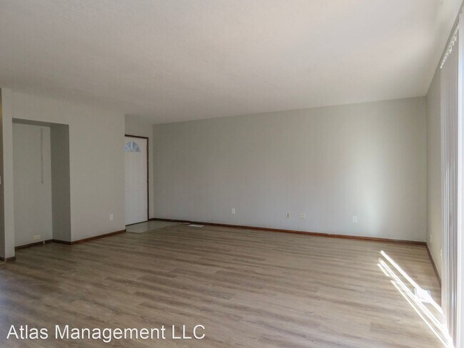 Building Photo - 3 br, 2.5 bath House - 205 3rd St