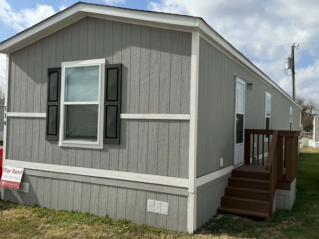 Building Photo - 114 Shady Grove Dr