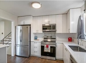 Building Photo - 2090 S Wolff St