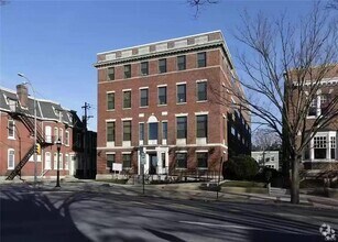 Building Photo - 528 N New St