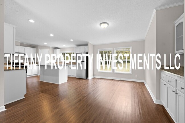 Photo - 309 Amon Ln House