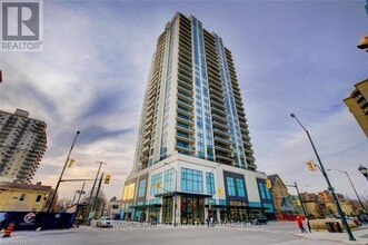 Building Photo - 505 Talbot St