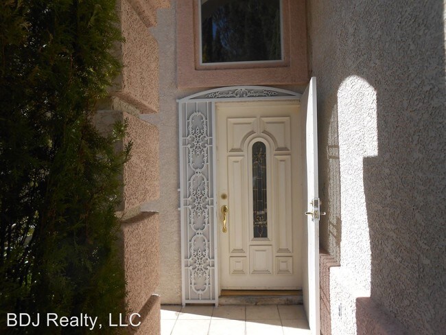 Building Photo - 3 br, 2.5 bath House - 4481 TOMER LANE