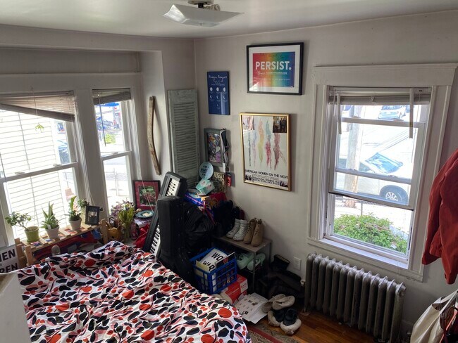 Foto del edificio - 11 Breck Ave