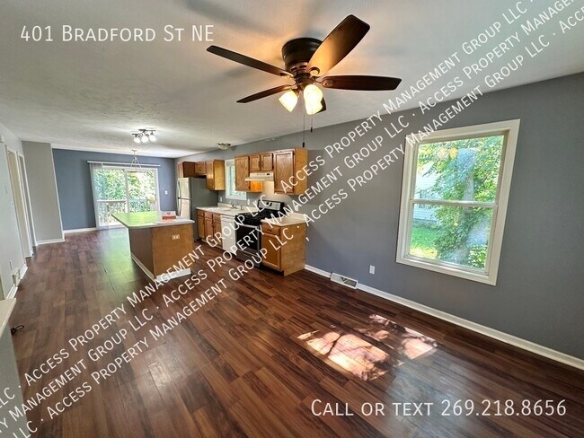 Building Photo - 401 Bradford St NE