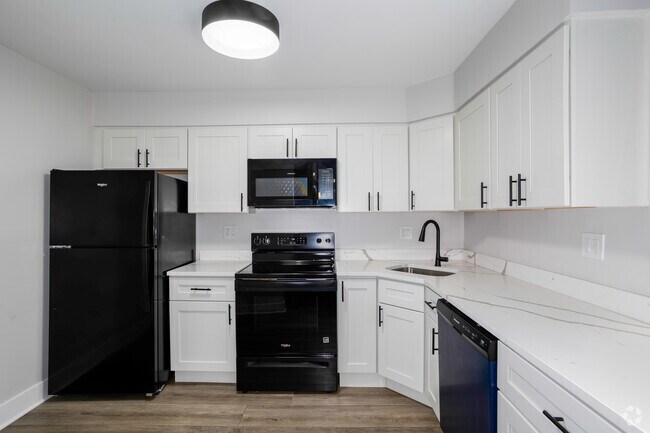 2 habitaciones, 2 baños - 1100 pies cuadrados - Cocina - Meadowbrook Apartments