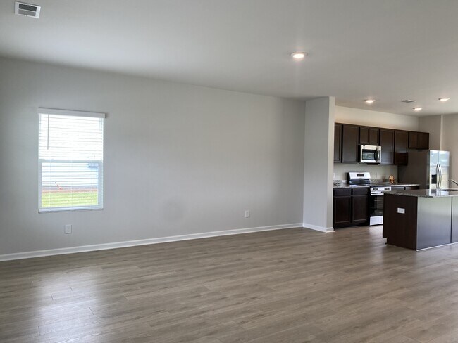 Foto del edificio - 105 Stillhouse Dr