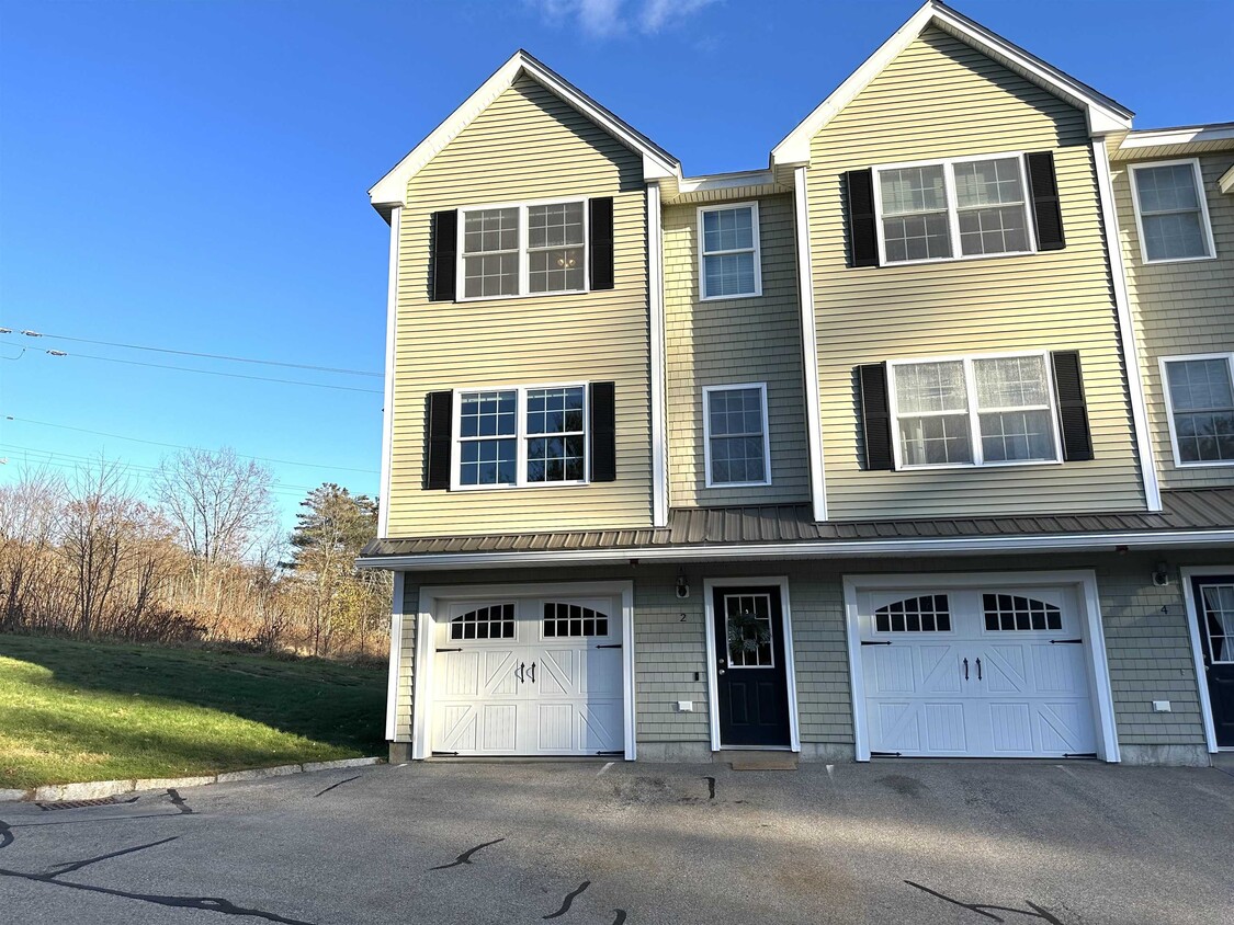 Primary Photo - 2 Townsend Dr