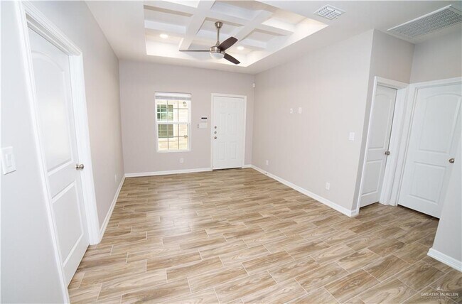 Foto del edificio - 804 W Sunset Valley St