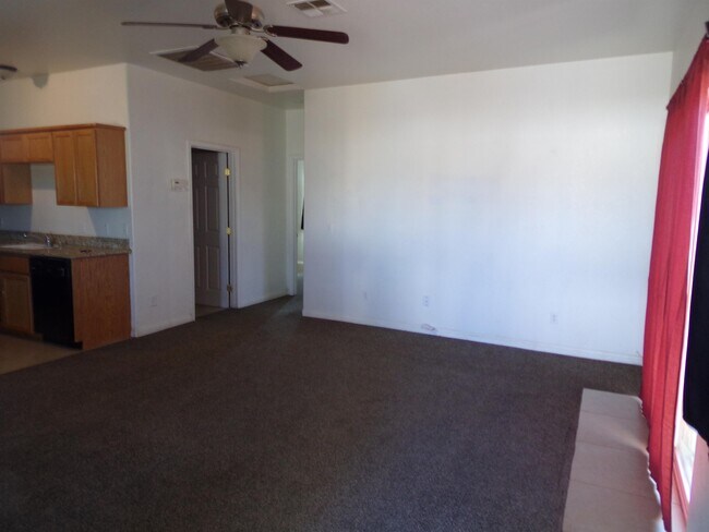 Building Photo - 8536 Aspen Ave