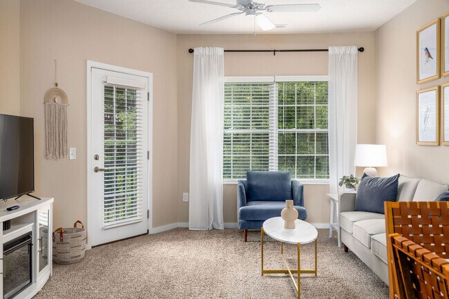 Foto del edificio - 5799 Fenimore Trail Dr W