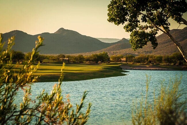 Foto del edificio - Dove Valley Ranch
