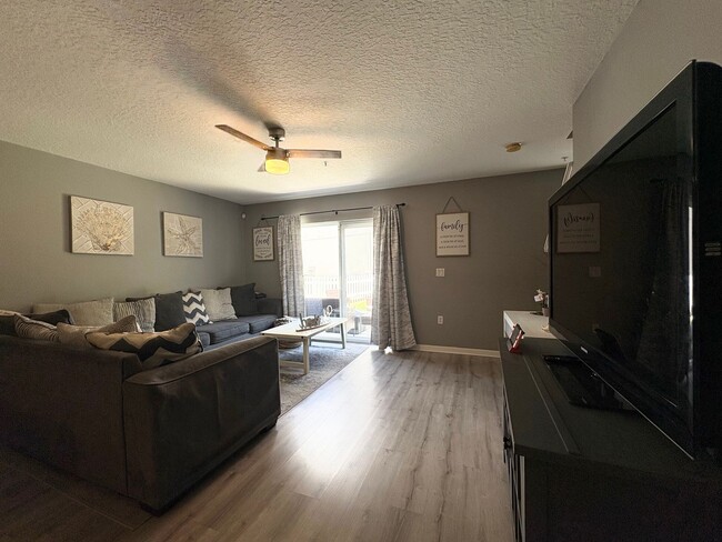 Foto del edificio - Fantastic 3 BR Townhome in Gated Winter Springs community with Pool and great schools