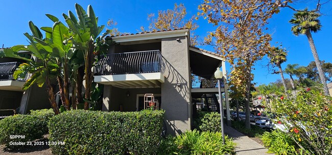 Building Photo - La Jolla / UTC - Villa Toscana - Nice 1 Be...