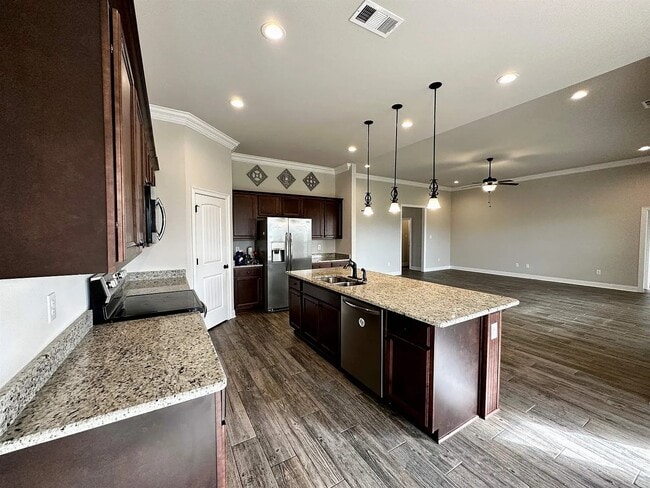 Building Photo - 10036 Dunleith Lp