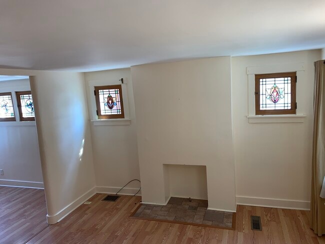 Building Photo - 1666 Chislett St